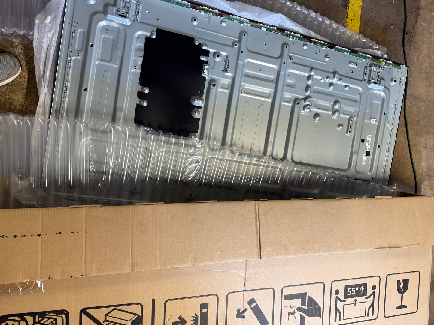 Samsung 70” Replacement Screen Panel TV cy-rt070hgpv1h NOS