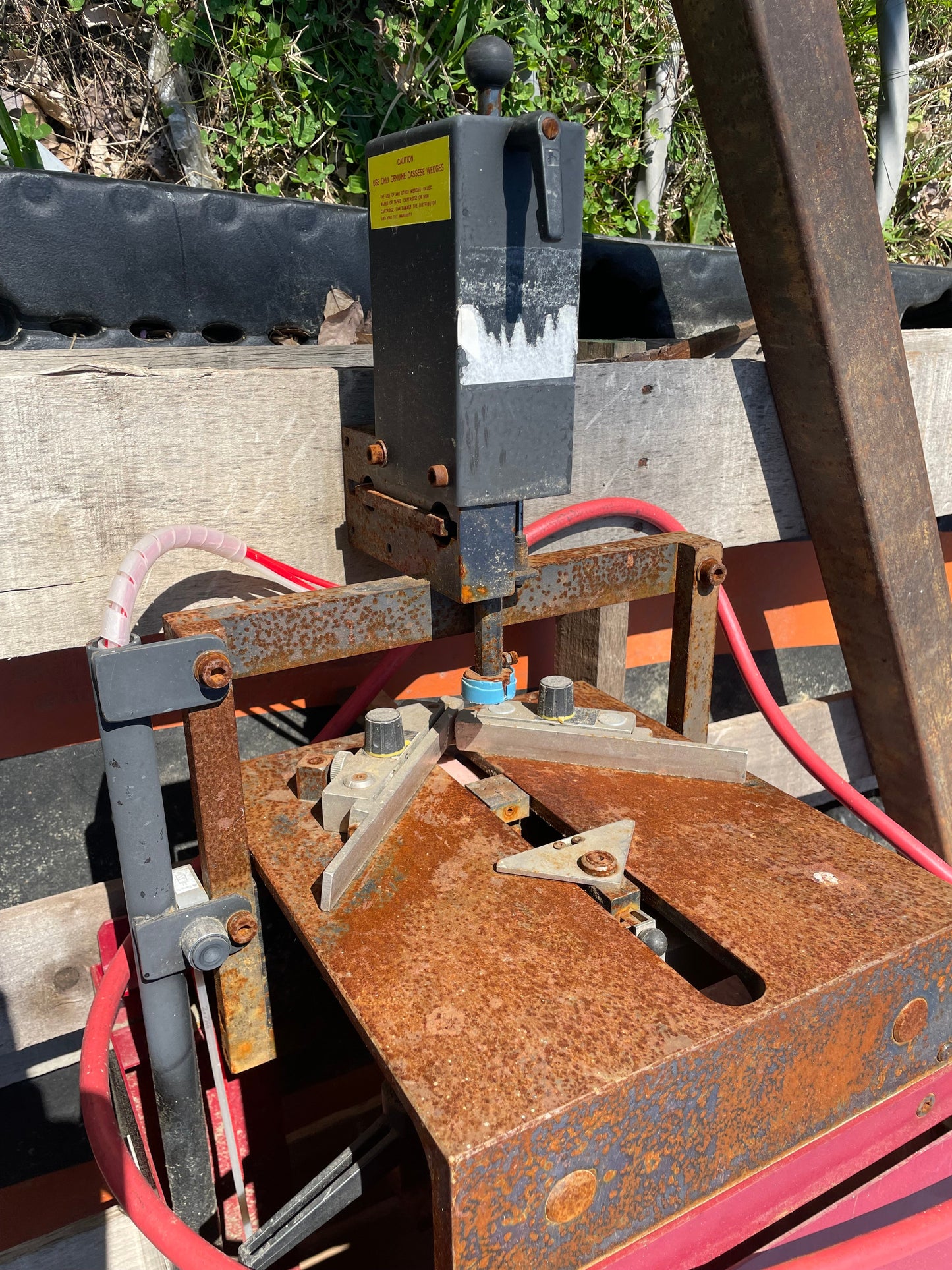 Machine, RR, Stapler/Nailer, Picture Frames