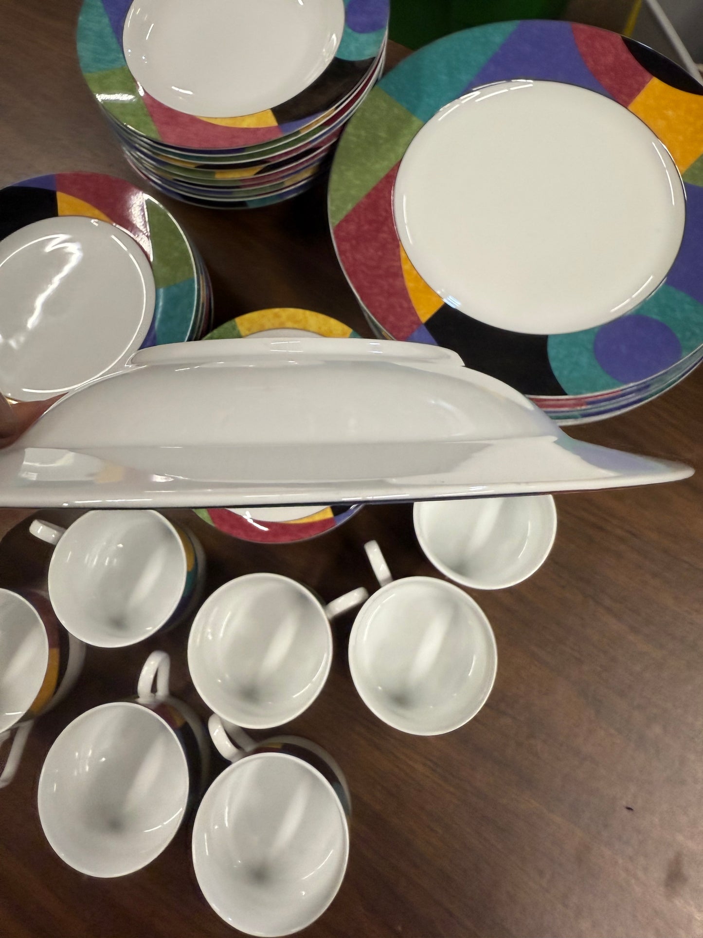 Mikasa California M5101 Currents China Plate 37 Piece Set with cups