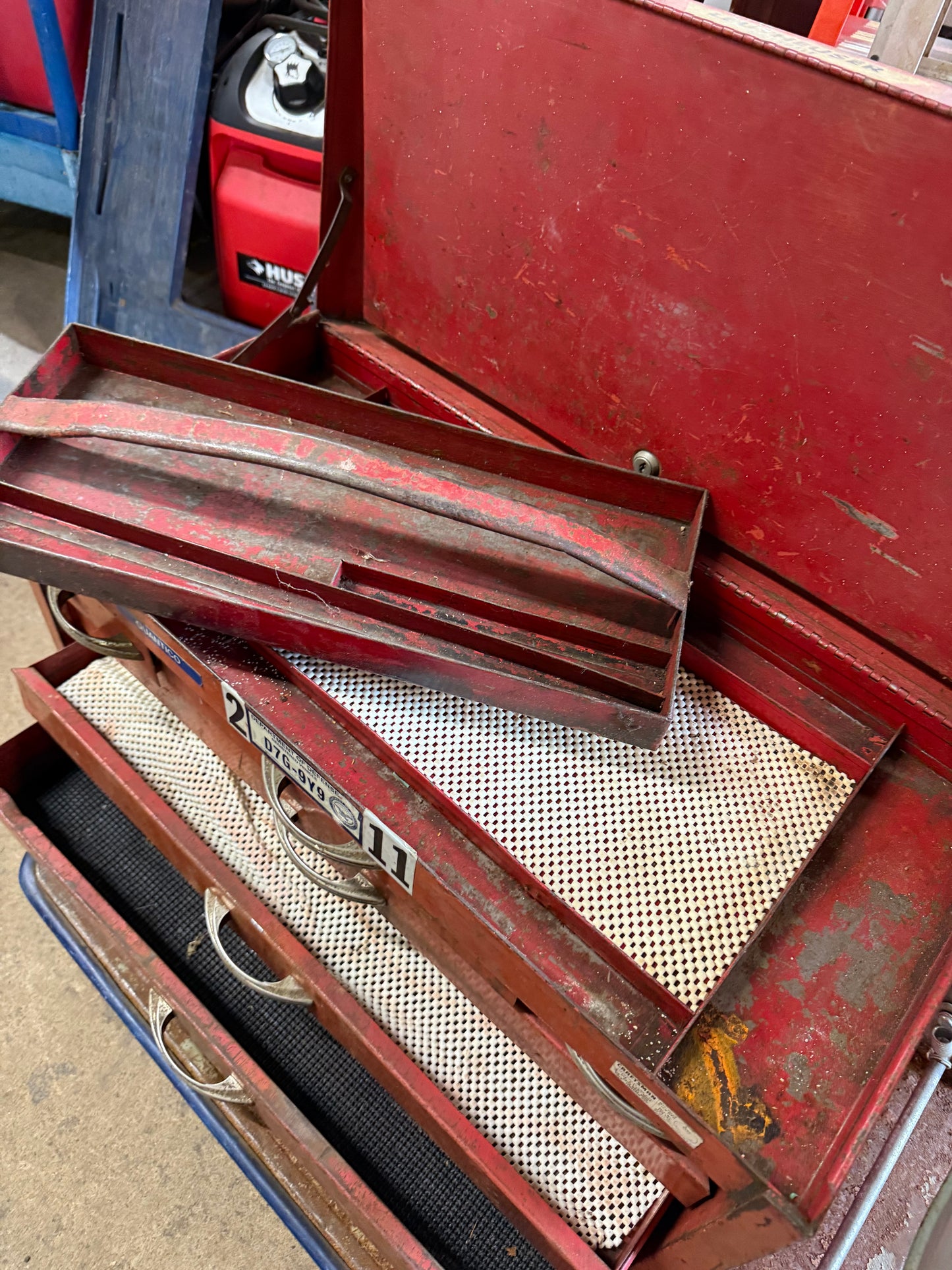 Leutheuser Hillsdale Red Vintage Mechanics ToolBox, Garage Chest