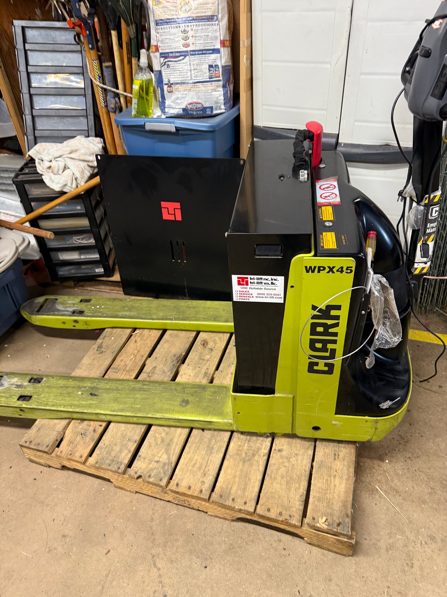 CLARK WPX45 Electric Pallet Jack Fork Lift (Needs Replacement Batteries)