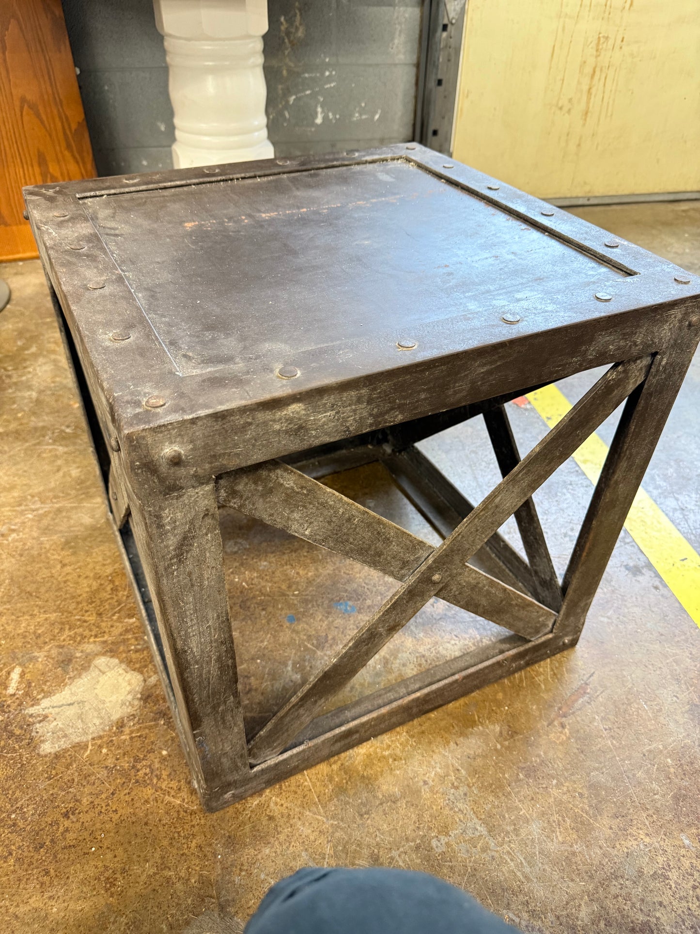 Square Steel Retro Side Table 20x20x20 Commercial