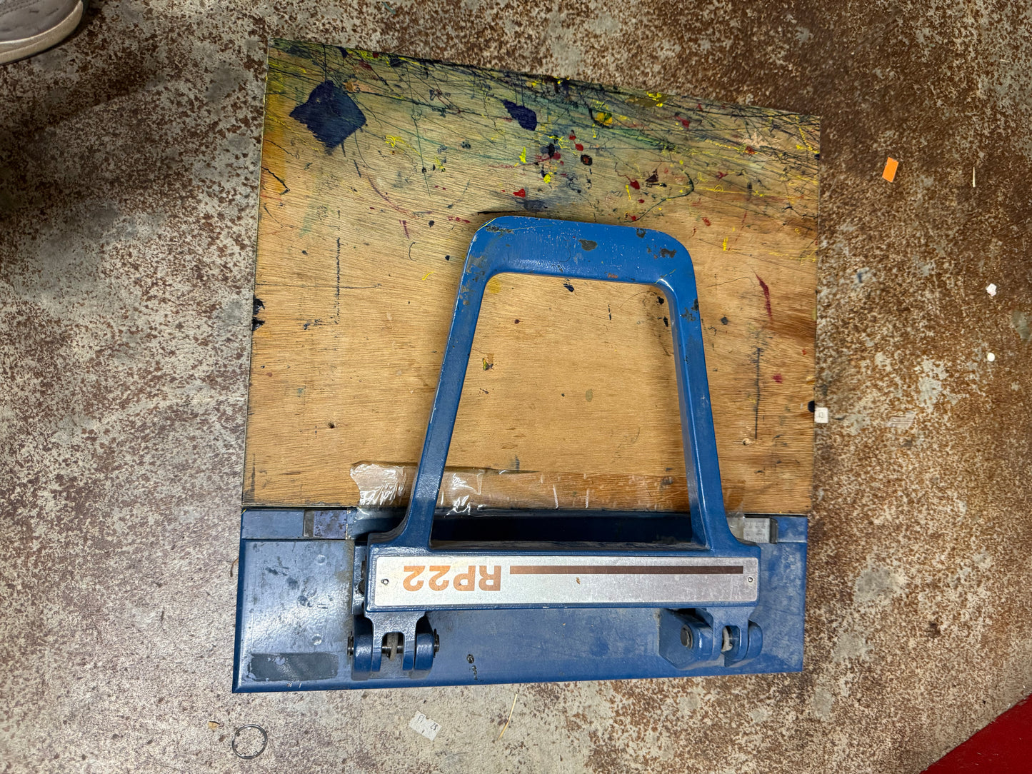 Ryobi RP22 Plate Punch