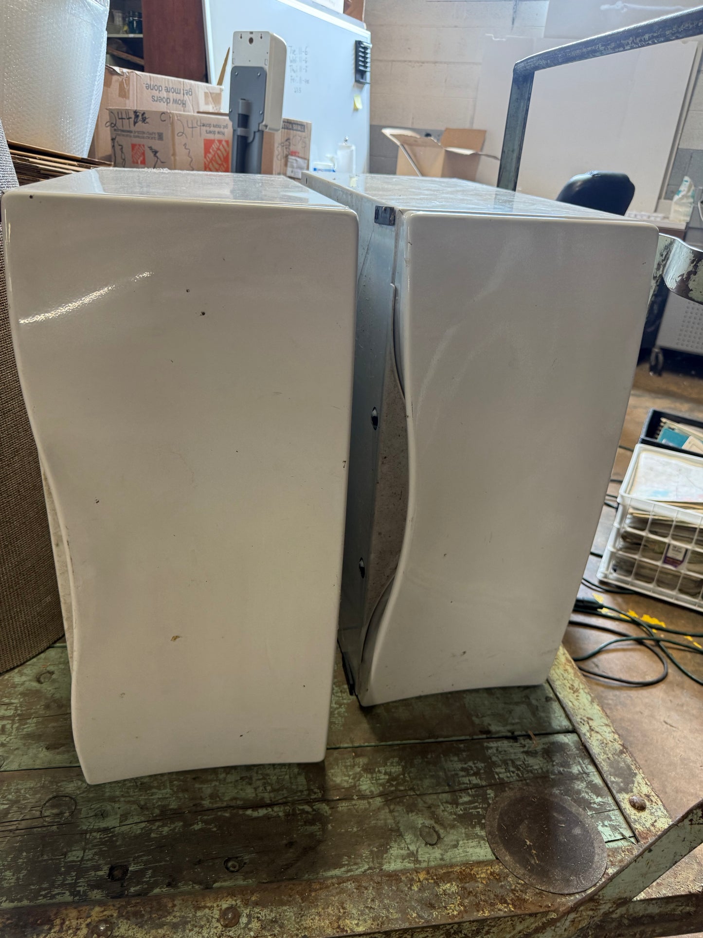 Pair of Whirlpool Washer or Dryer 12" Pedestal With Drawer LAB2700LQ0