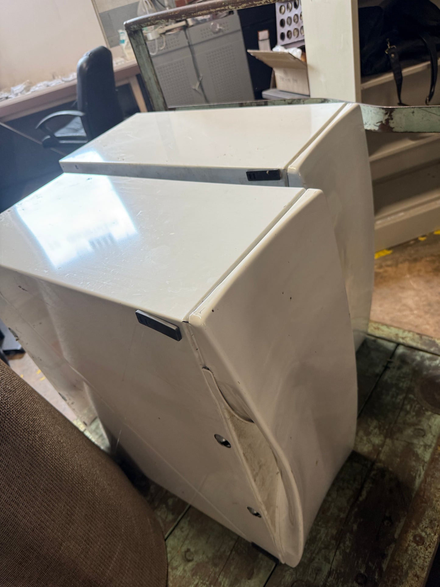 Pair of Whirlpool Washer or Dryer 12" Pedestal With Drawer LAB2700LQ0