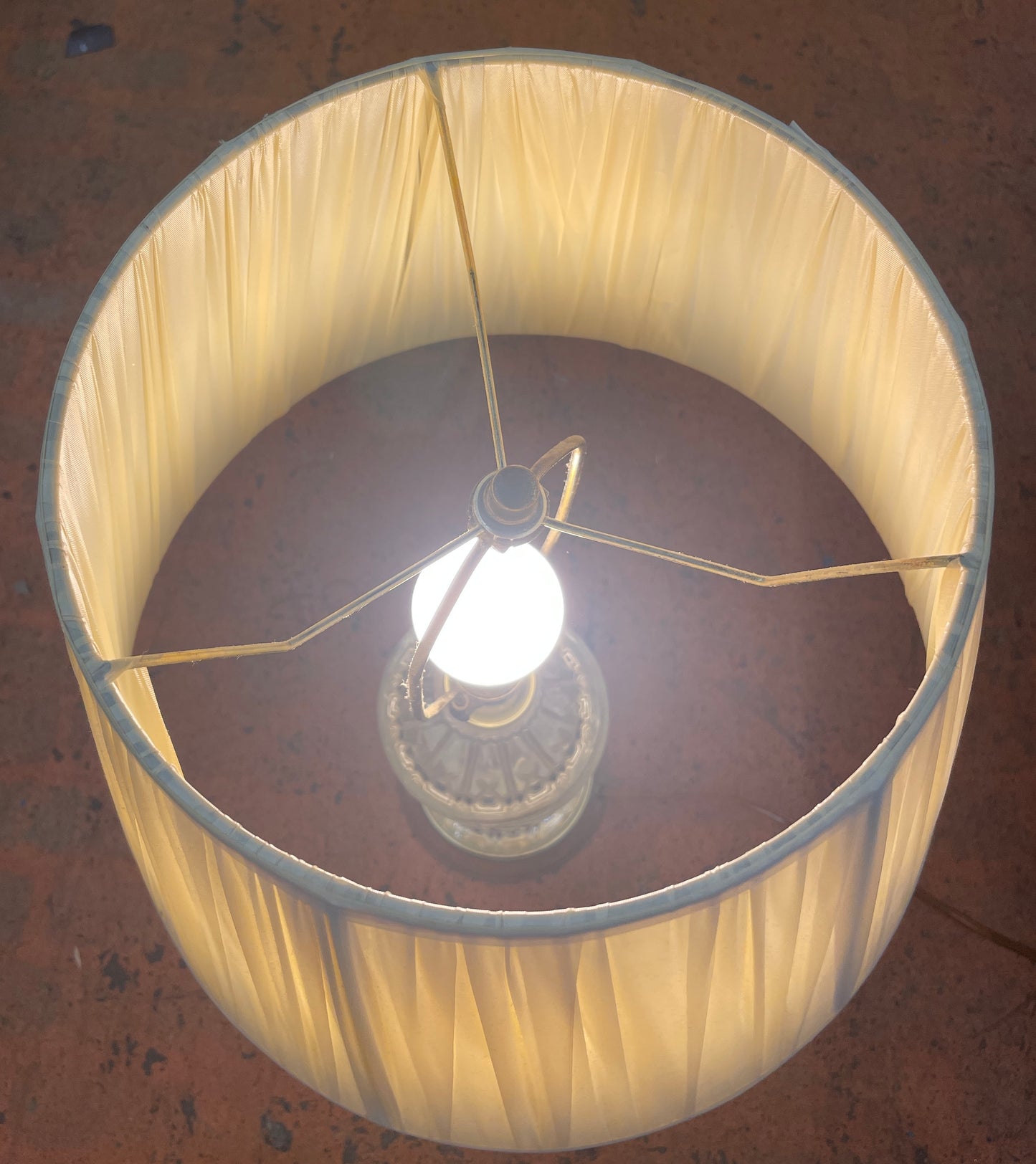 BRILLIANT CUT GLASS End TABLE LAMP CLEAR Gold Base 28”