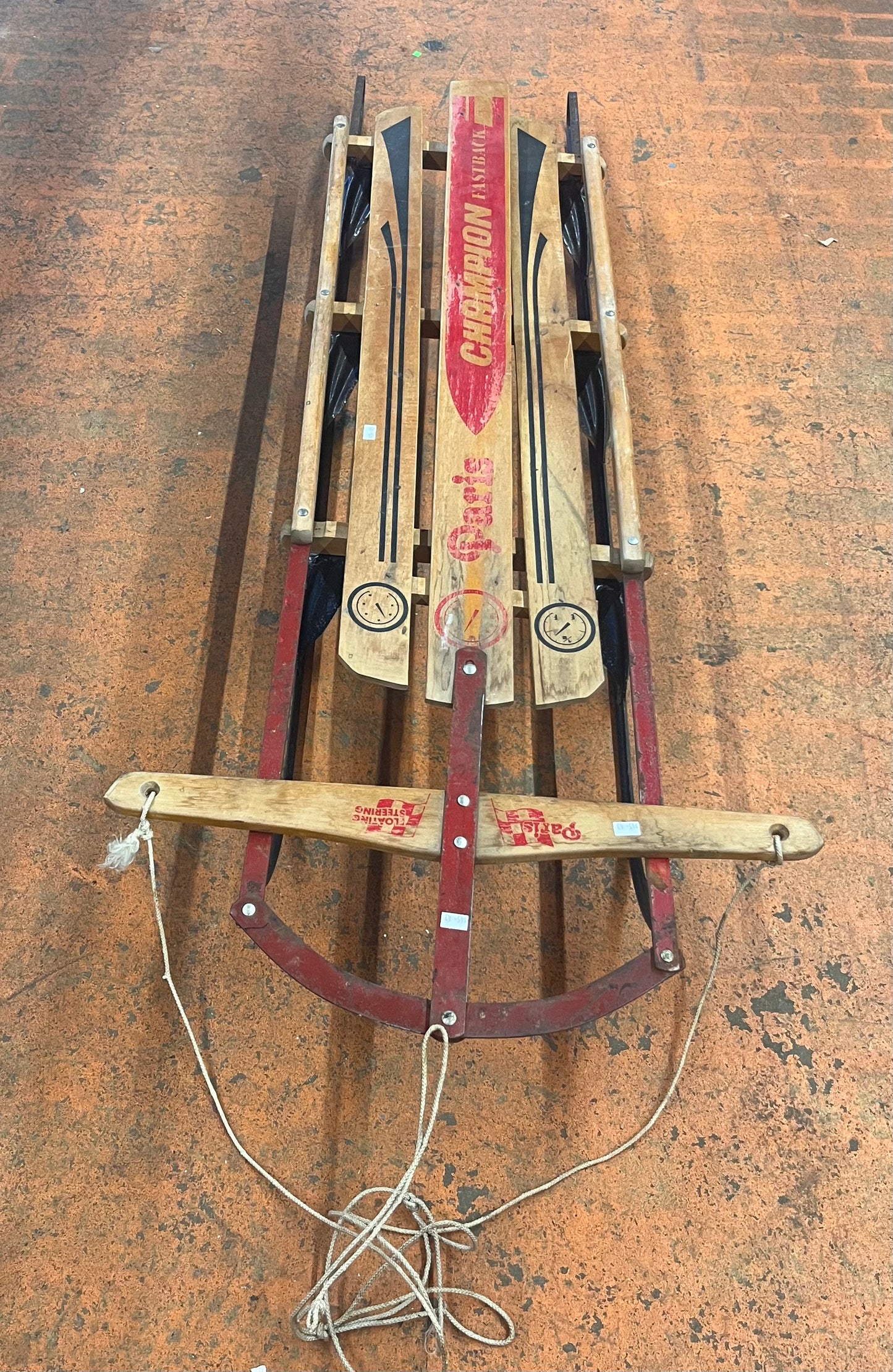 Paris Champion Fast Back Snow Sled