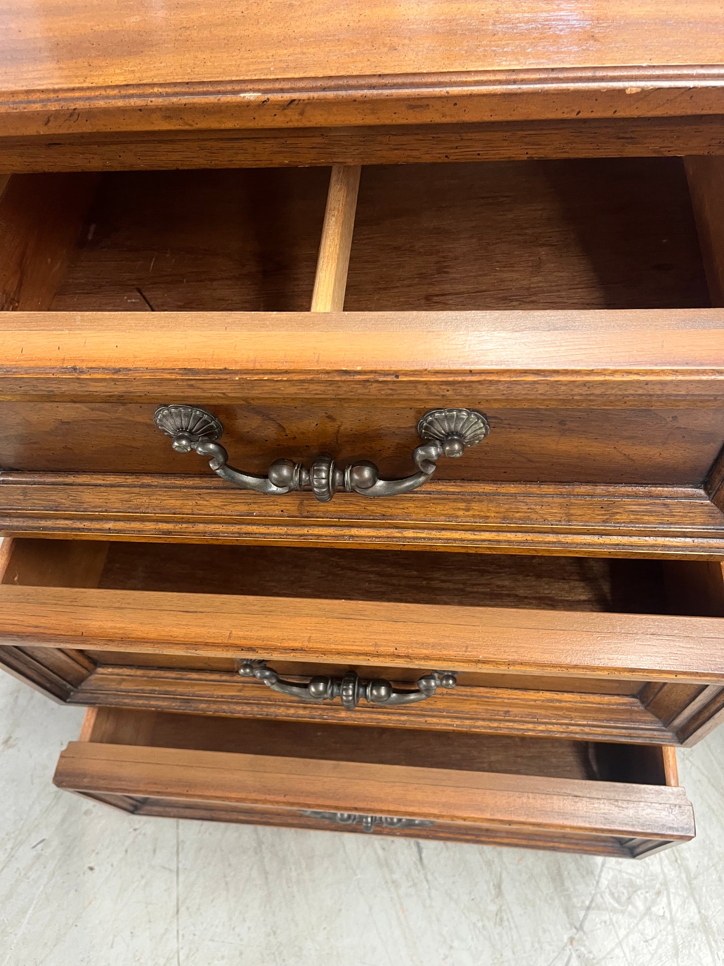 Drexel Heritage Vanessa Collection Italian Mediterranean Style Triple Door Dresser 521-132-2