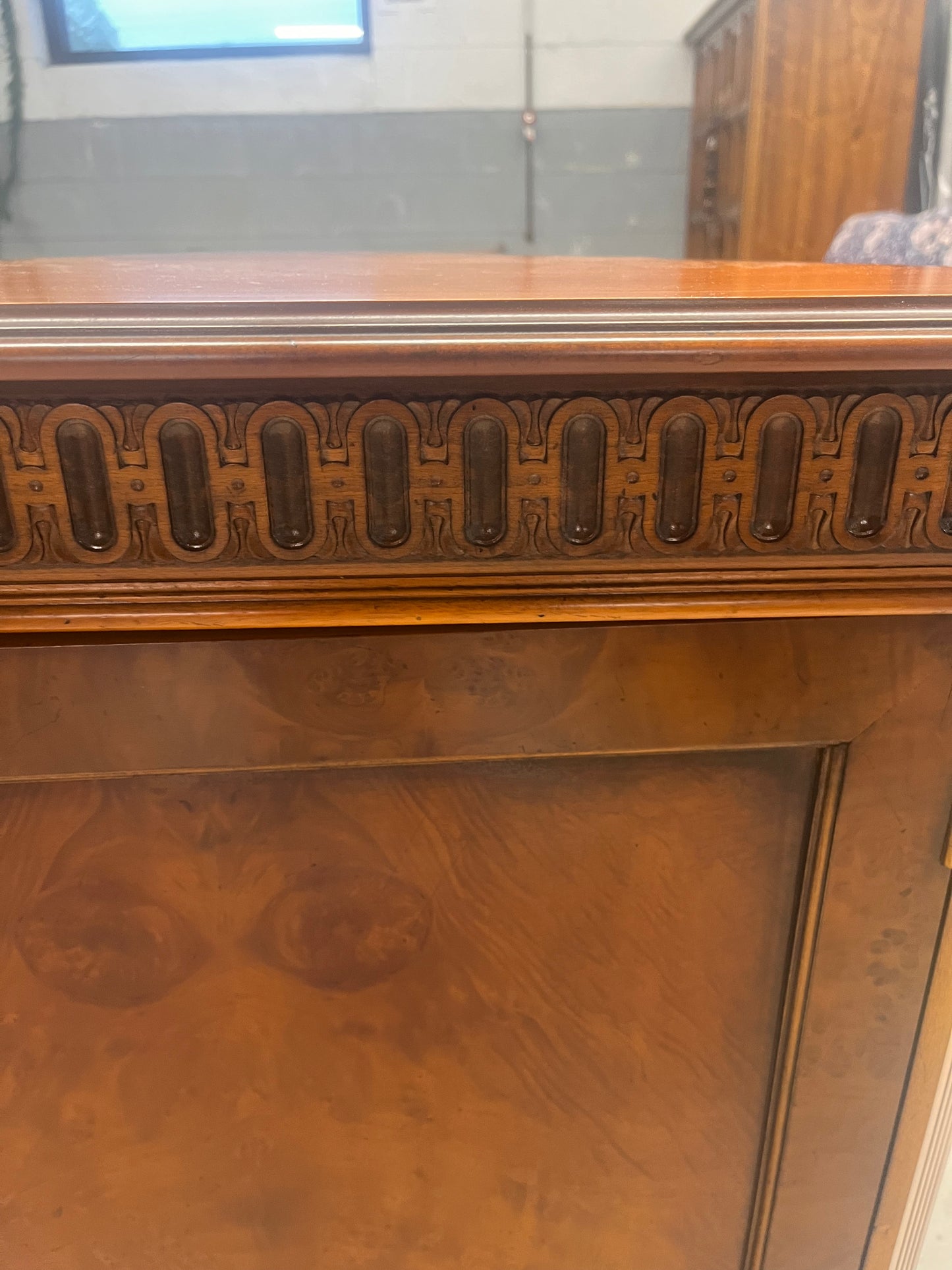 Priba Furniture Co.Corner Cabinet with Key Made in England