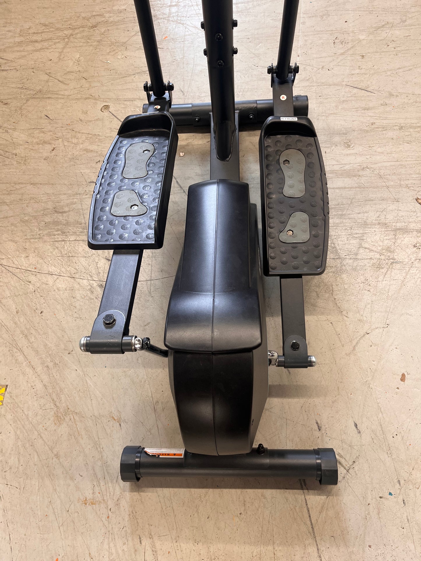 Maxkare Elliptical Machine w/ LDC Monitor ET-SJ2508
