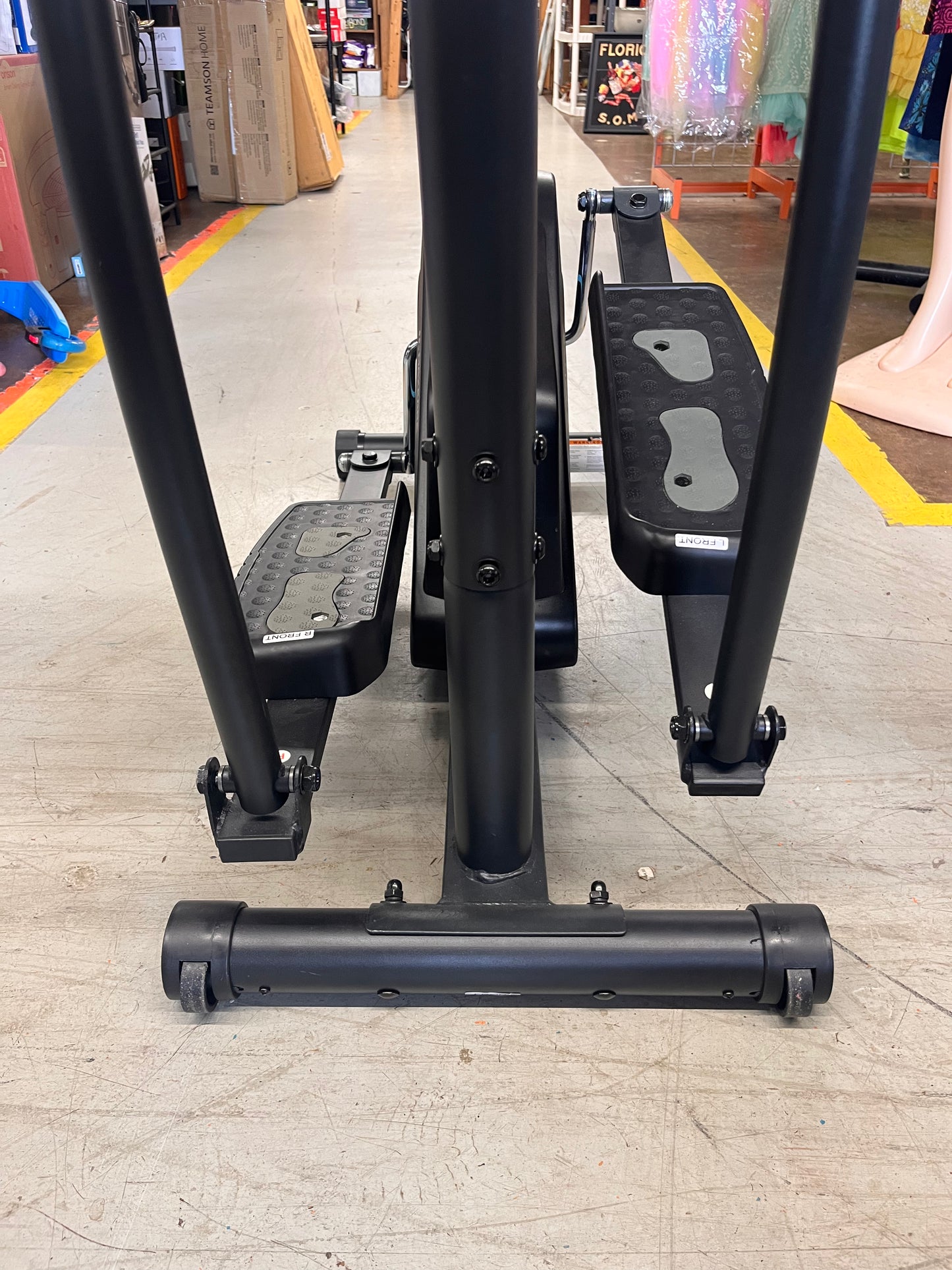 Maxkare Elliptical Machine w/ LDC Monitor ET-SJ2508