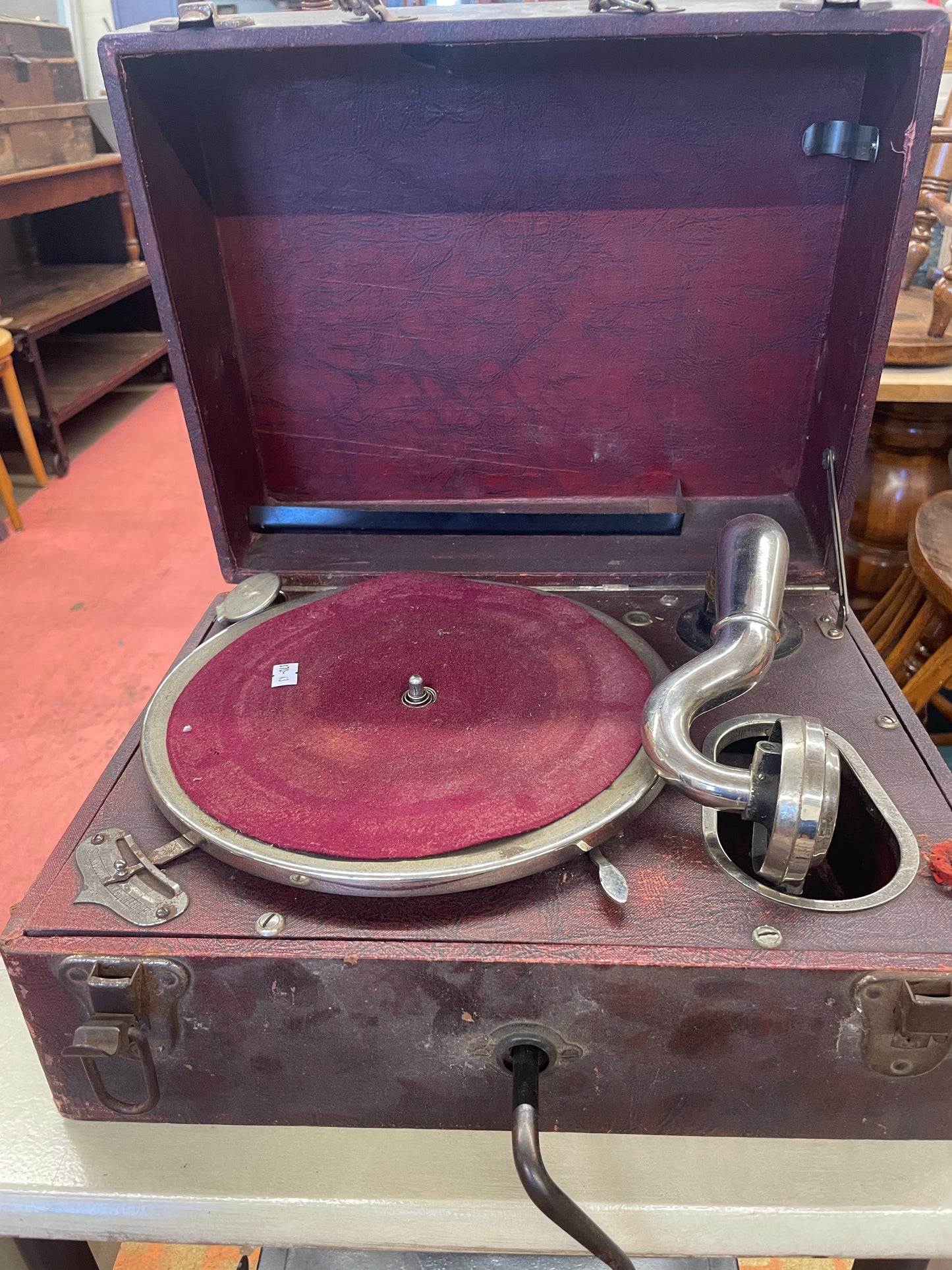 Vintage 1930 Portable Phonograph Gramophone Wind Up Record Player (Not Working)
