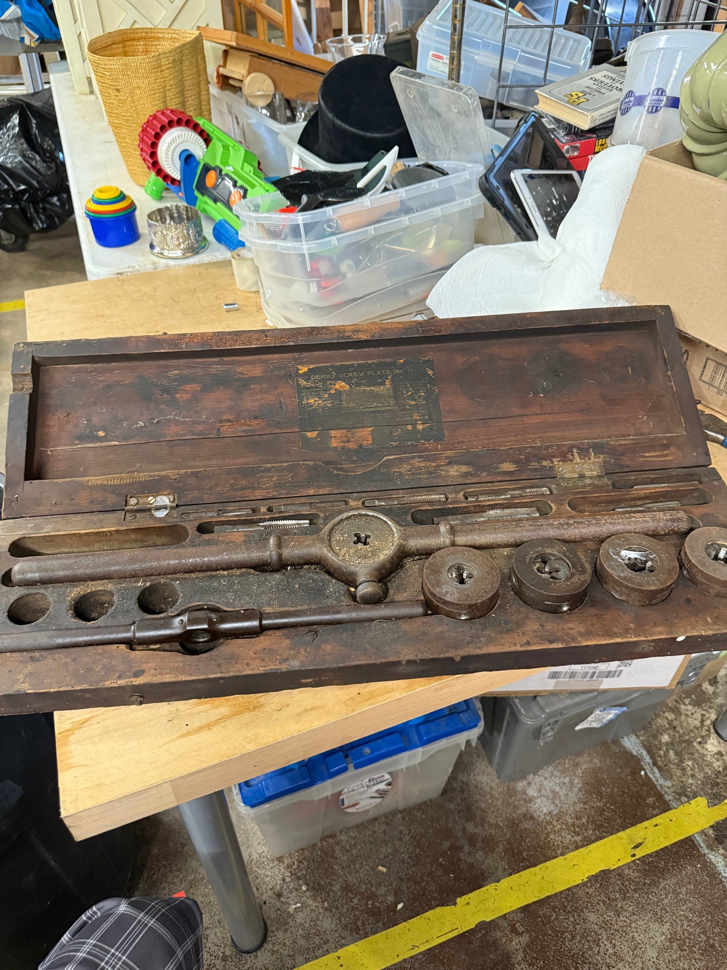 Derby Screw Plate No. 101 Vintage Die & Tap Set with Wooden Case