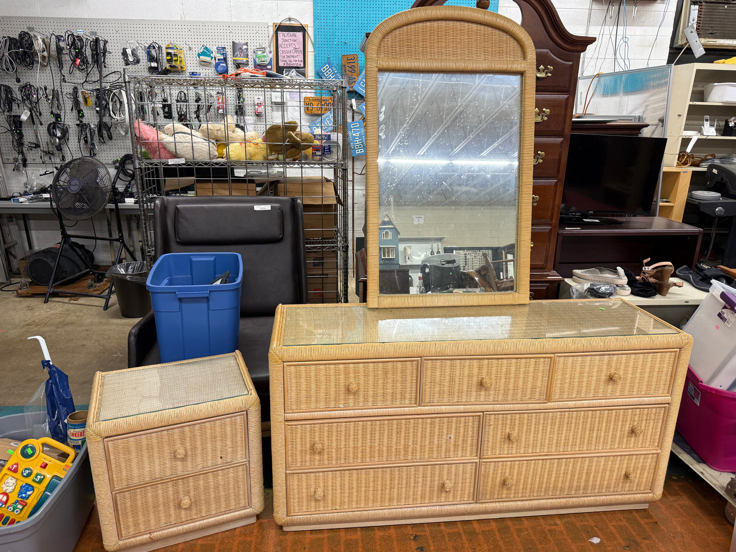 Broyhill Wicker Rattan Dresser & Side Table