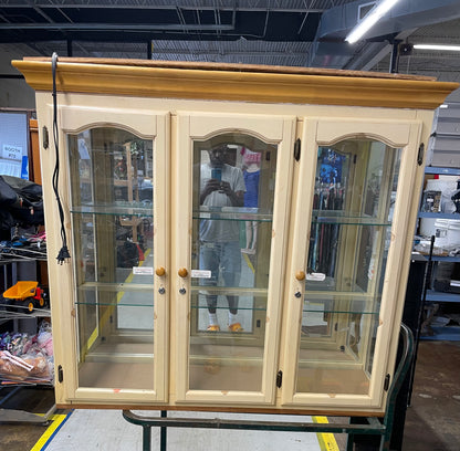 2 Tier Hutch/Storage Cabinet With Key