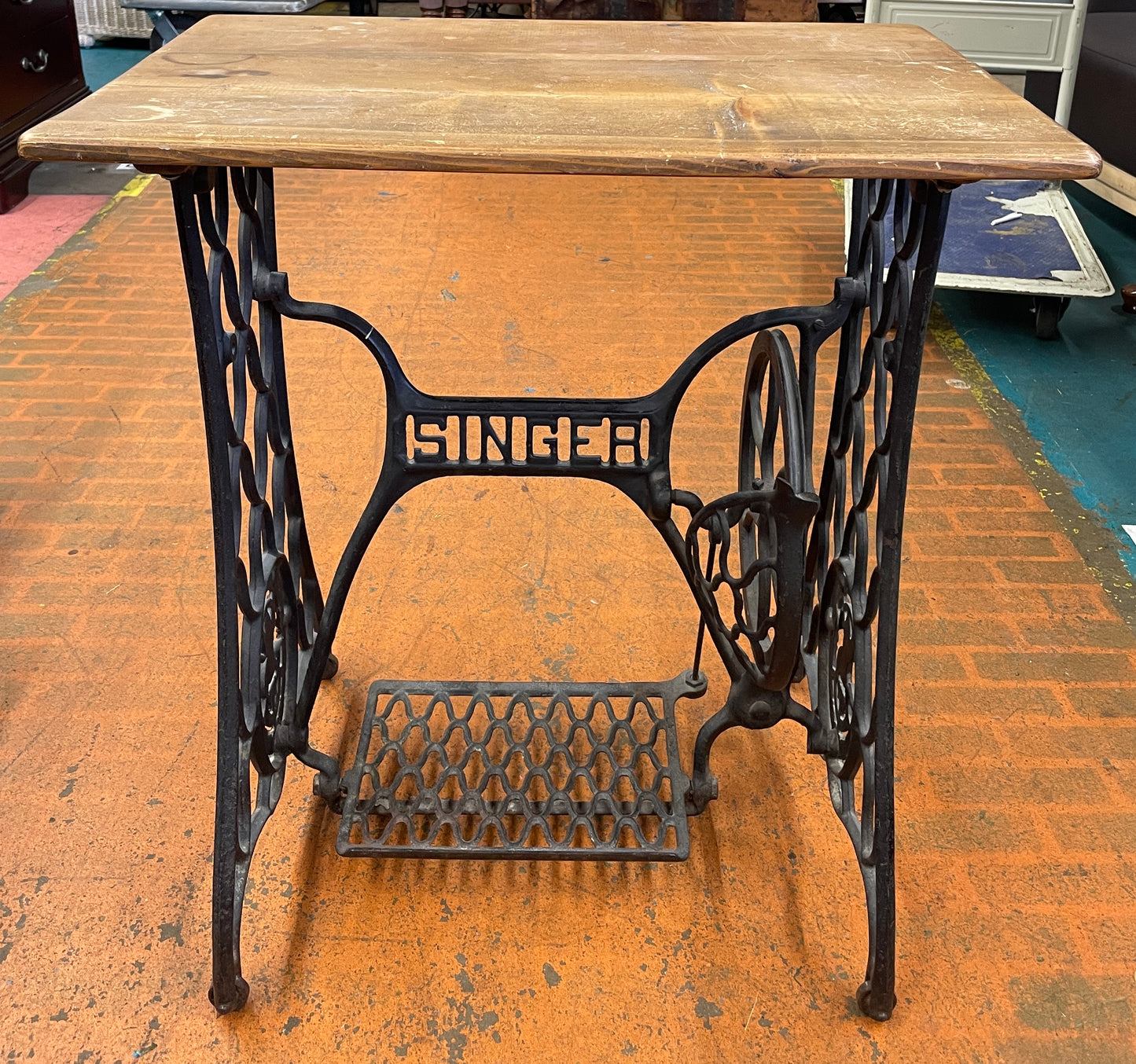 ANTIQUE SINGER TREADLE SEWING MACHINE, CAST IRON TABLE BASE, Wooden Top