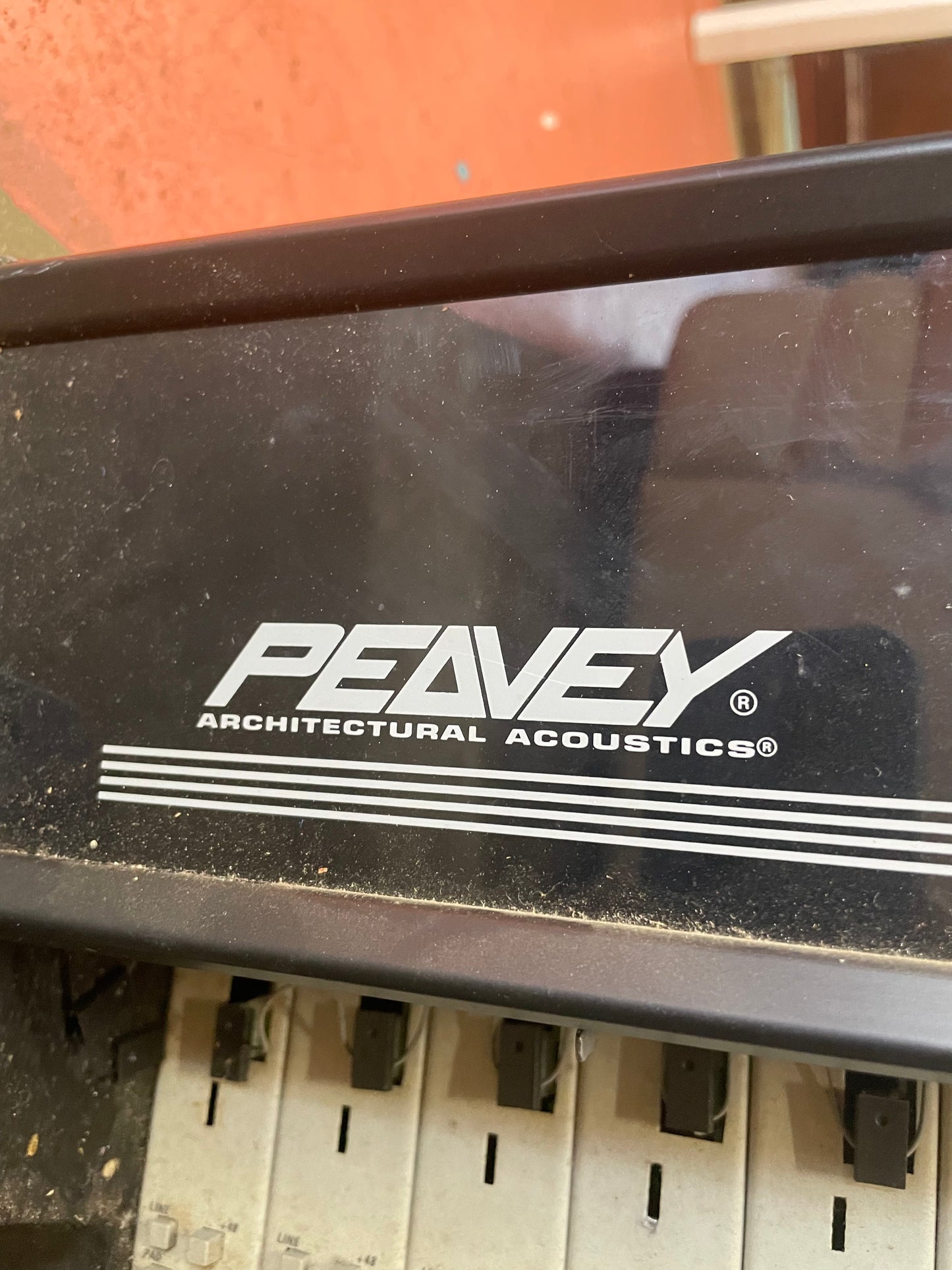 Sound Board, Peavey Performance Series Console