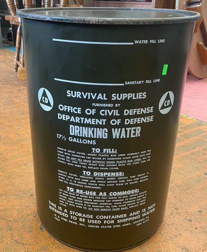 VTG MILITARY 17 1/2 GAL 1963 DEPARTMENT OF DEFENSE DRINKING WATER COMMODE(Drum Only) Nr 4