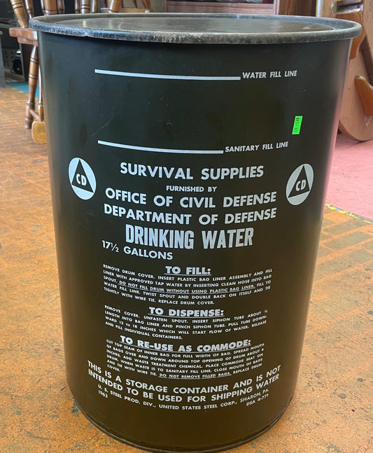 VTG MILITARY 17 1/2 GAL 1963 DEPARTMENT OF DEFENSE DRINKING WATER COMMODE(Drum Only) Nr 4