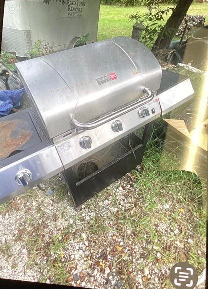 Grill, RR, Char-Broil Propane 3 Burner Grill
