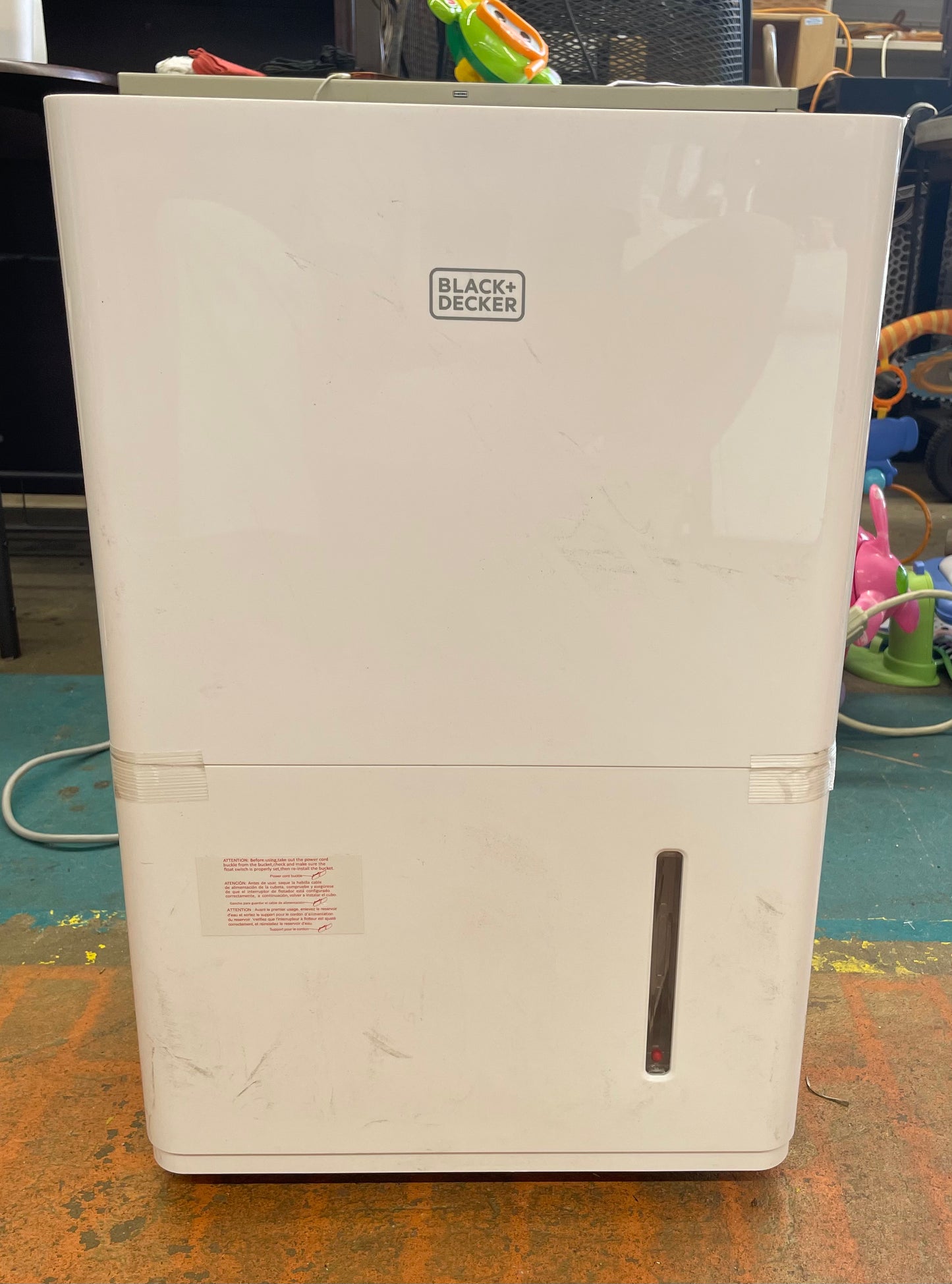 Black & Decker Dehumidifier Model BD50PMWSA 49.93 Pints Daily