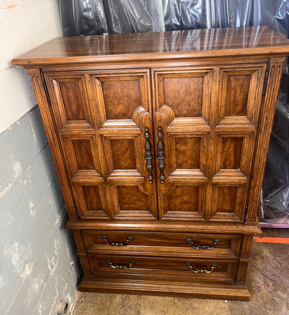 DREXEL HERITAGE Vanessa Italian Collection 42" Door Chest 521-420-2