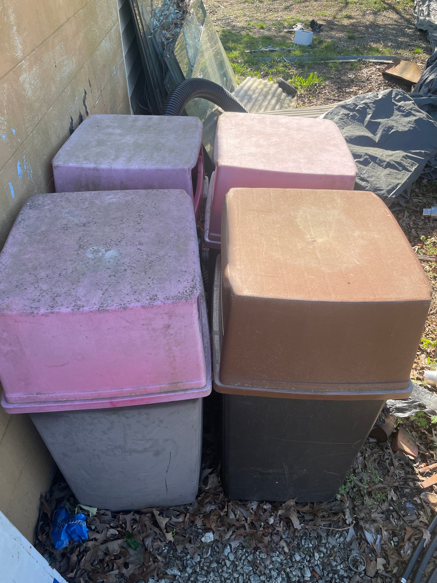 Rubbermaid Glutton 56 Gallon Rectangular Trash Can and Lid