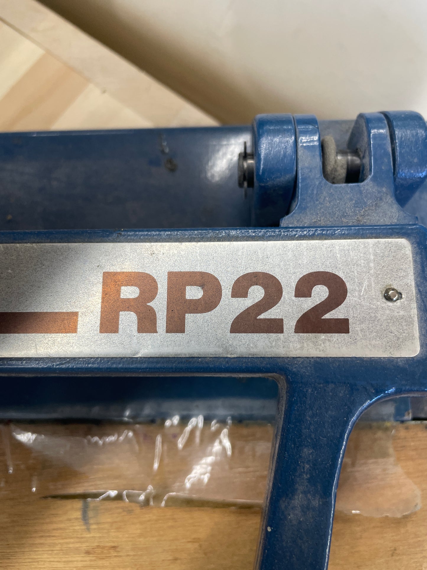 Ryobi RP22 Plate Punch