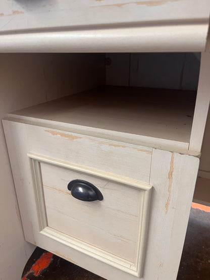 Saunders Shore Collection Office Desk