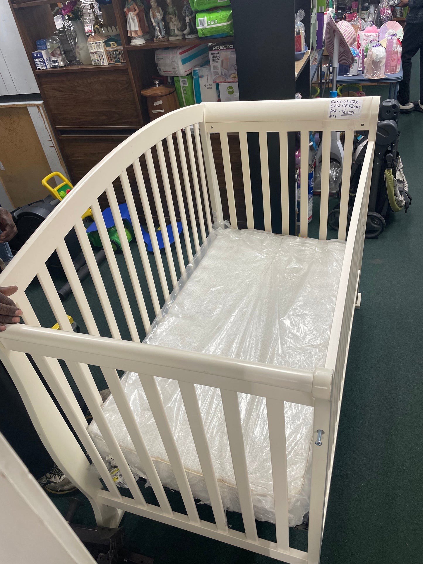 Crib, V59, White Wooden Crib With Sealy Two Stage Crib Mattress