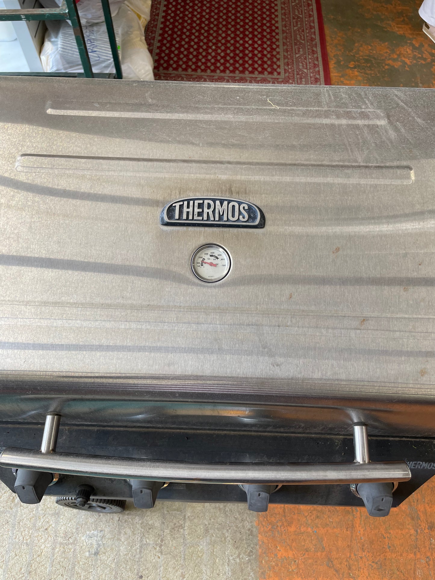 Thermos Black/Silver 4-Burner Liquid Propane Gas Grill with 1 Side Burner 461442114